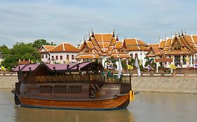 อนันตรา ริเวอร์ไซด์ กรุงเทพฯ รีสอร์ต